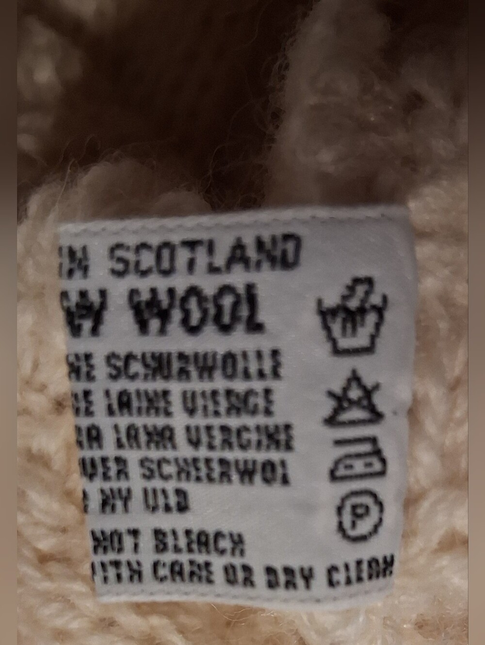 VTG James Pringle Men's Small Wool Sweater Cable Knit Fishermans Aran Scotland - Picture 7 of 10